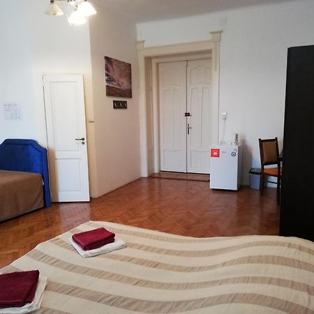 Ferdinand Apartments Медиаш Экстерьер фото