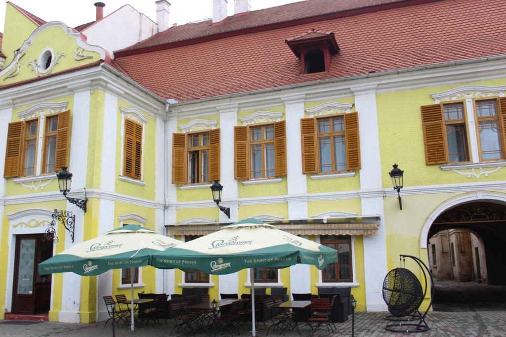 Ferdinand Apartments Медиаш Экстерьер фото