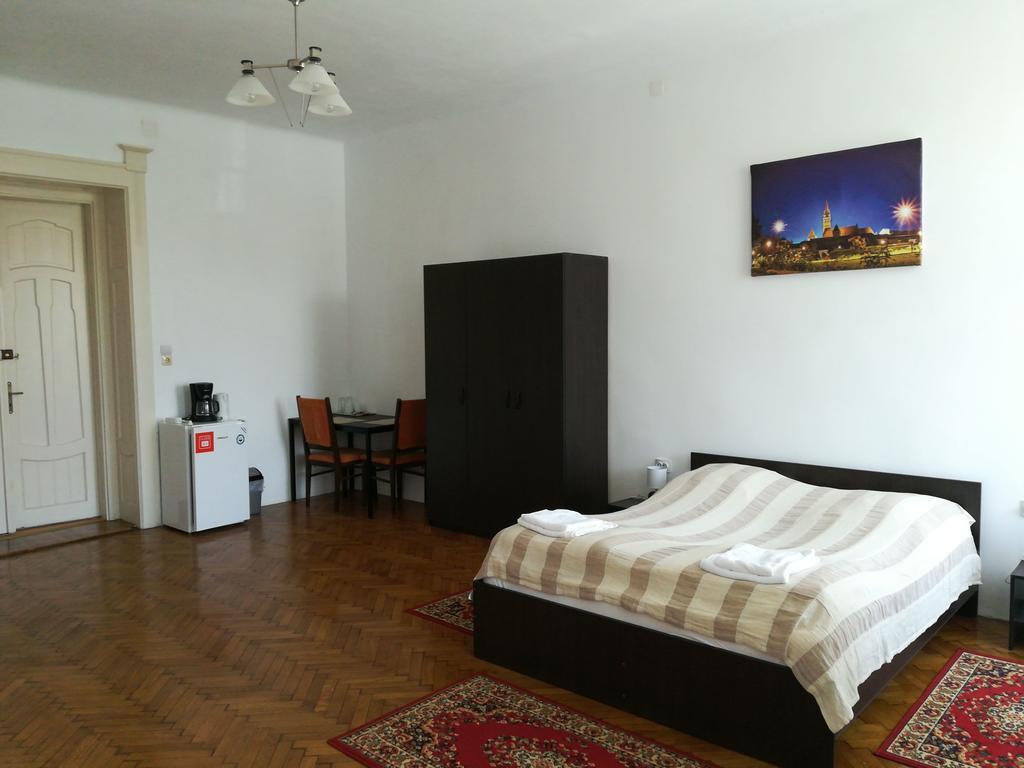 Ferdinand Apartments Медиаш Экстерьер фото