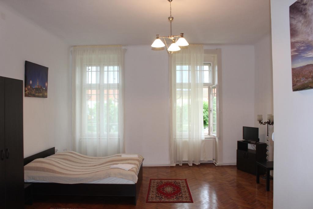 Ferdinand Apartments Медиаш Экстерьер фото