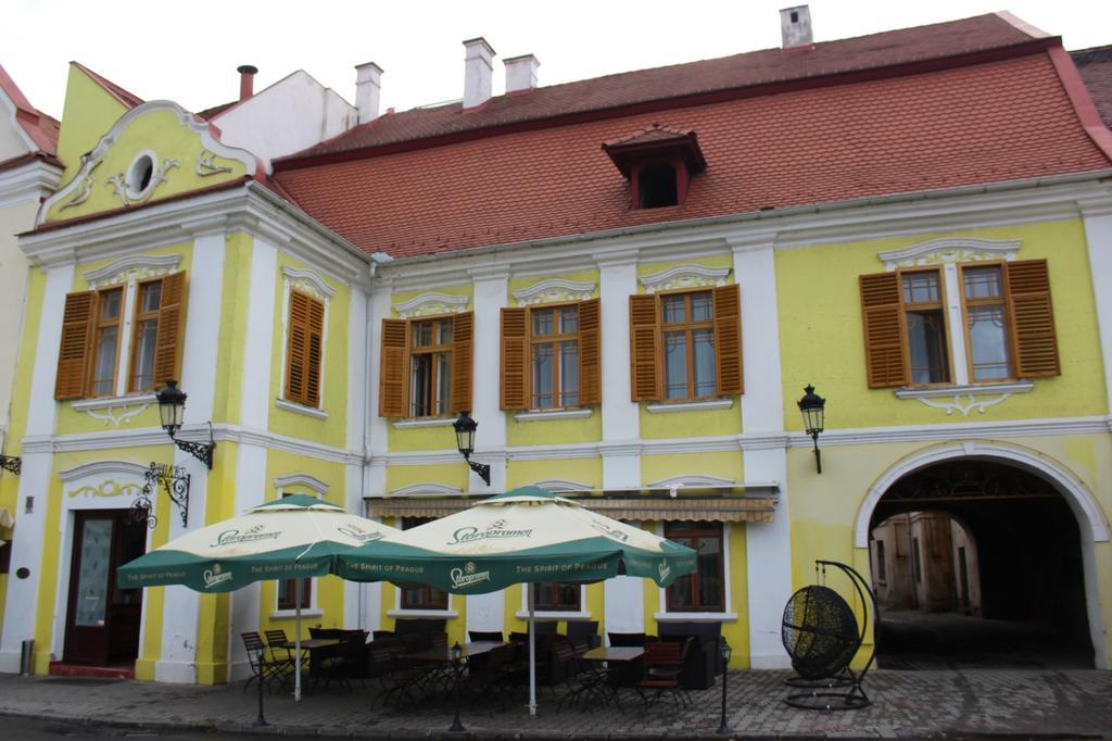 Ferdinand Apartments Медиаш Экстерьер фото