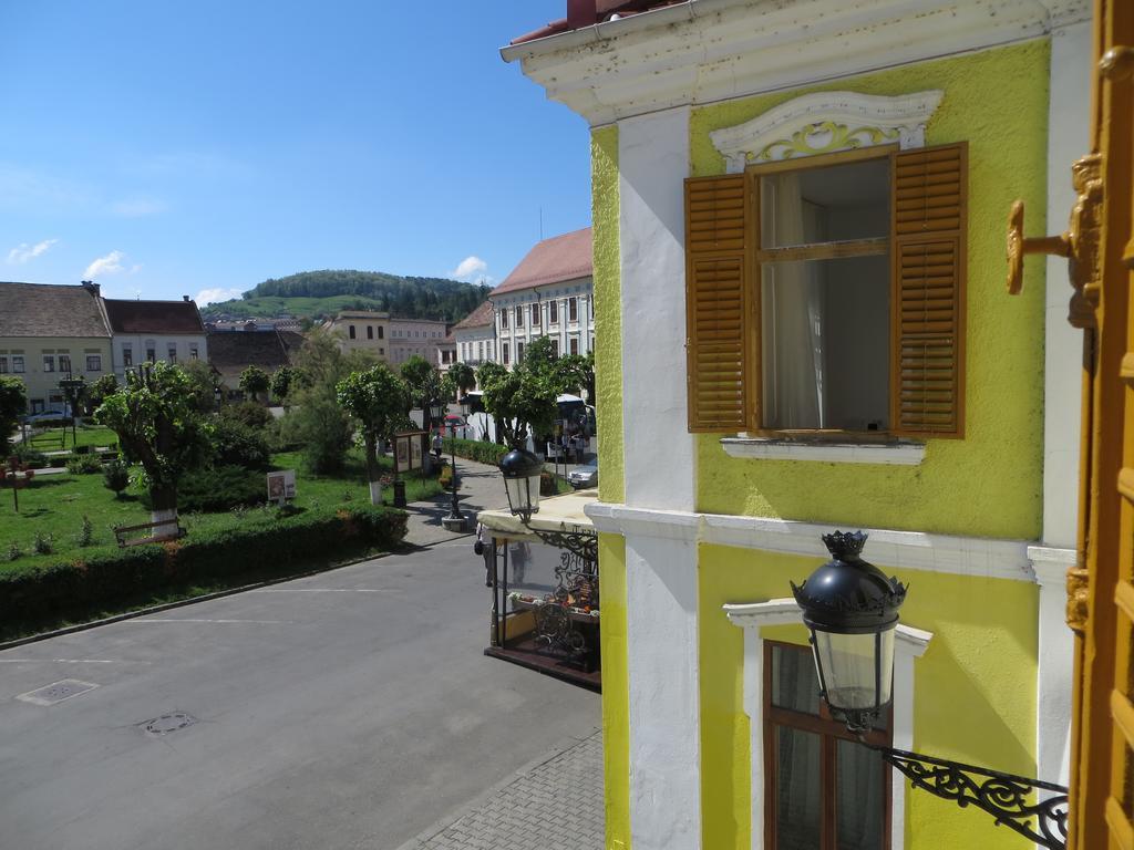 Ferdinand Apartments Медиаш Экстерьер фото