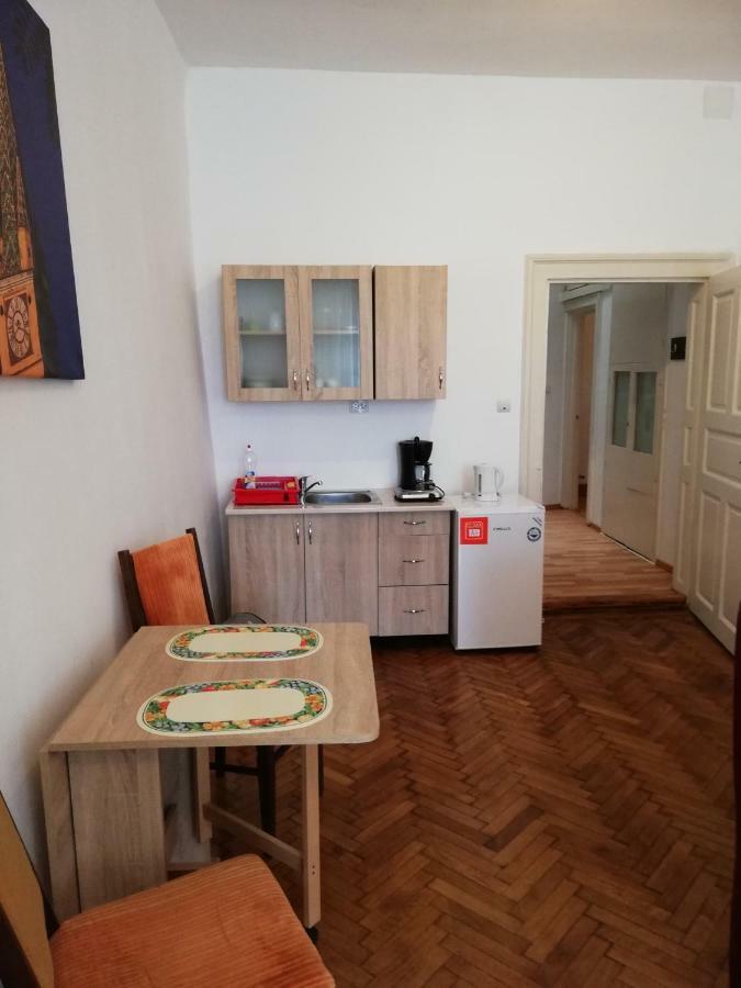 Ferdinand Apartments Медиаш Экстерьер фото