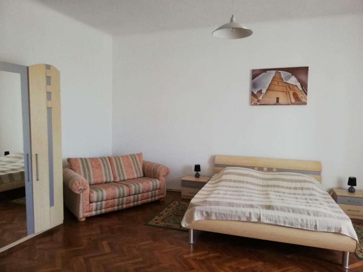 Ferdinand Apartments Медиаш Экстерьер фото