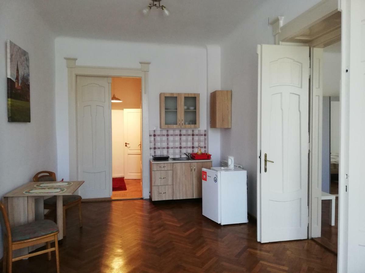 Ferdinand Apartments Медиаш Экстерьер фото