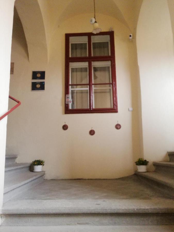 Ferdinand Apartments Медиаш Экстерьер фото